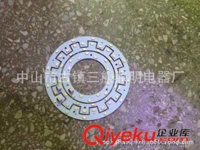 吸頂燈 批發銷售 led 32W小齒輪板 三熊照明led吸頂燈圖片|吸頂燈 批發銷售 led 32W小齒輪板 三熊照明led吸頂燈產品圖片由中山市古鎮三熊照明電器廠公司生產提供-